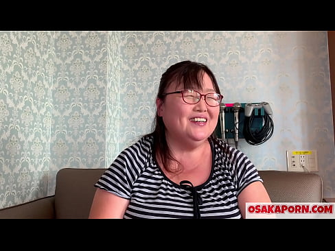 ❤️ Feit japönsk mamma sýnir risastóra brjósta sína og hefur gaman af kynlífsleikfangi. 51 árs gömul asísk móðir talar um kynlífsreynslu sína. Yukiko 1 OSAKAPORN feitur milf ❤  Kynlíf á klám is.sexygirlspics.ru